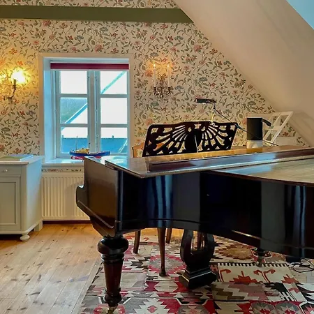 Charming House With Sea View On Langeland Bagenkop