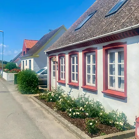 Charming House With Sea View On Langeland * Bagenkop